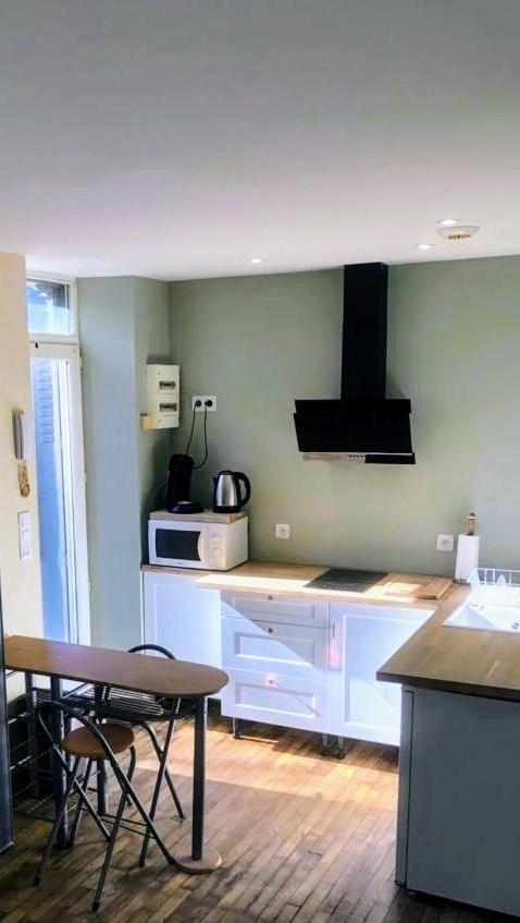 Logement A Brive Avec Terrasse Et Climatisation - Pres De La Gare Et Du Centre-Ville - Wifi Et Stationnement Gratuit Kültér fotó